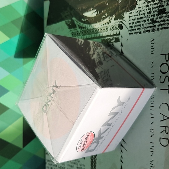 DKNY Be Delicious fresh blossom 30ml - Picture 2 of 3